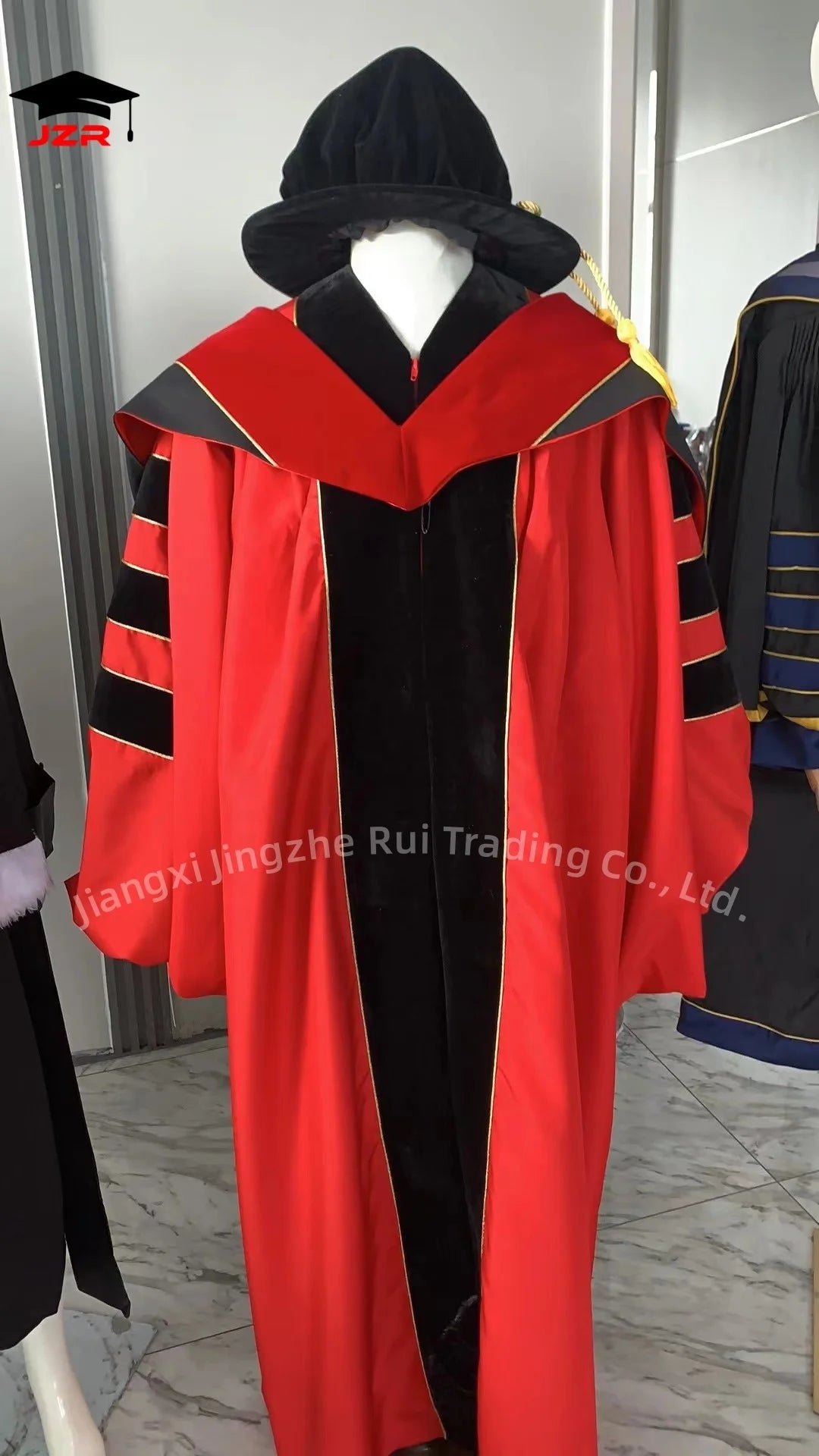 Durable Comfortable Doctoral Gown Unisex Premium Academic Dress 2026 PhD Regalia 100% Polyester for School Graduation