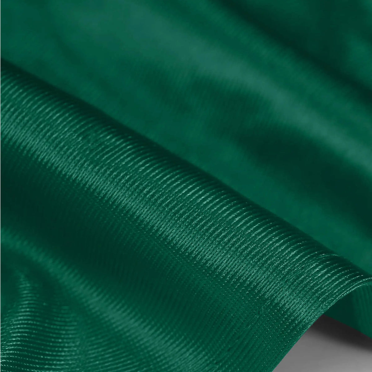 High Quality 100% Polyester Robe Forest Green Shiny Preschool Uniform Kindergarten Graduation Gowns and Cap