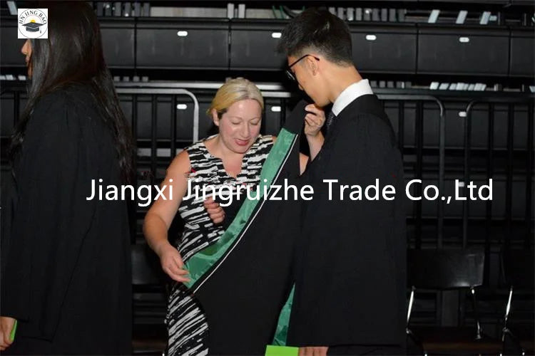 Factory Custom Good Quality Wholesale Canada Graduation Gown OEM University of Waterloo Graduation Gown Graduation Hood